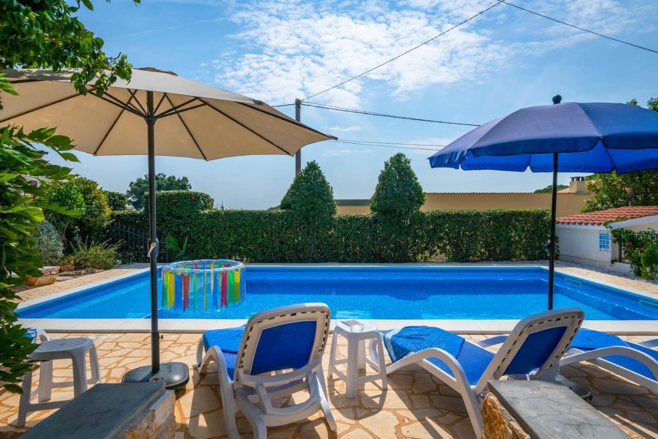 Villa Margerita With Private Pool, Yard And Parking Kaštelir Eksteriør bilde
