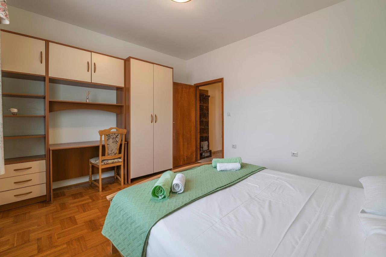 Villa Margerita With Private Pool, Yard And Parking Kaštelir Eksteriør bilde
