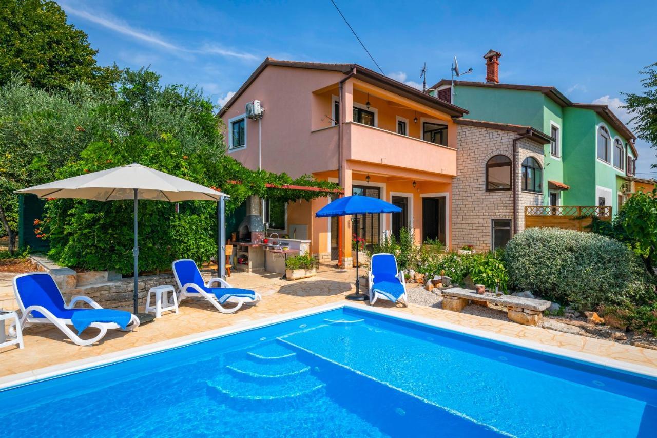 Villa Margerita With Private Pool, Yard And Parking Kaštelir Eksteriør bilde