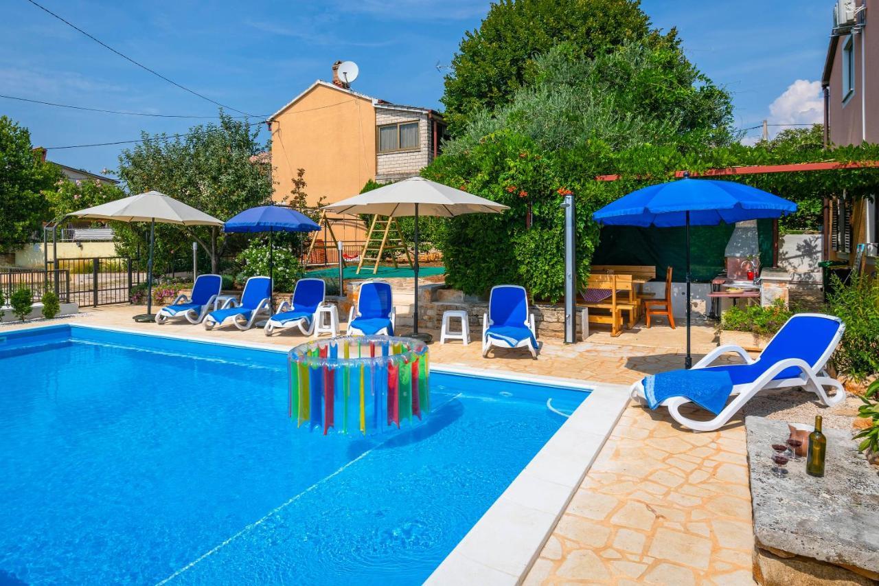 Villa Margerita With Private Pool, Yard And Parking Kaštelir Eksteriør bilde